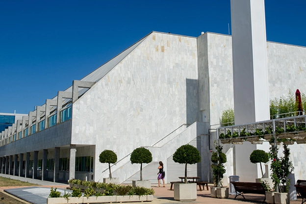 Centro de I+D Tres Cantos 2001